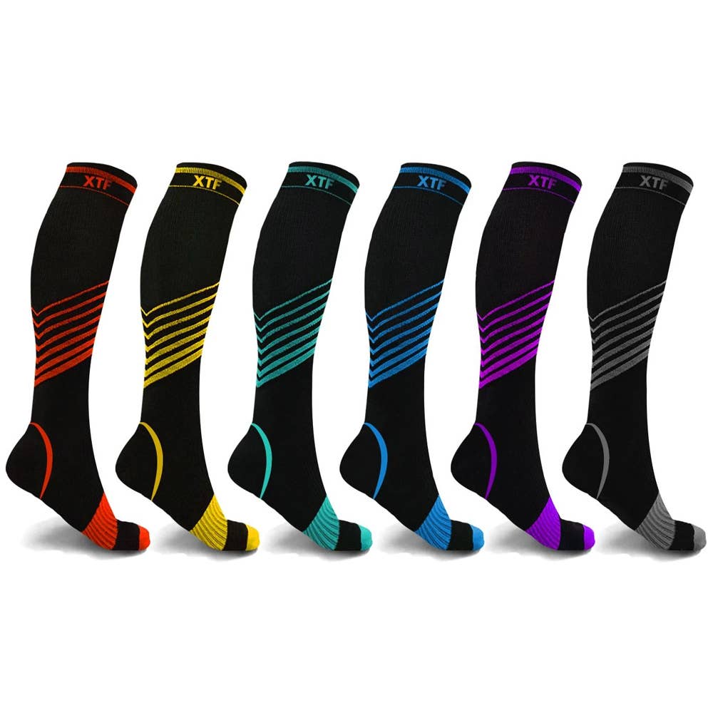 Extreme Fit - V-STRIPED KNEE HIGH - Men's - L/XL