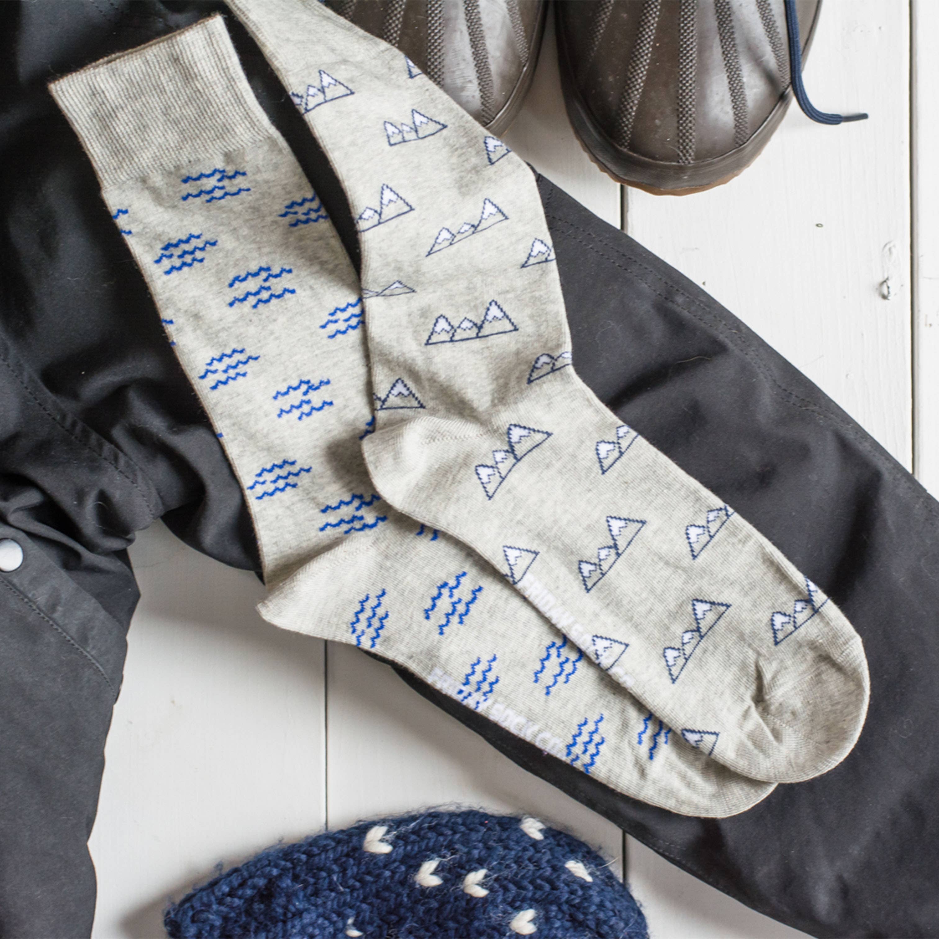 Friday Sock Co. - Men’s Mountains & Waves Mid-Calf Socks - Novelty Sock