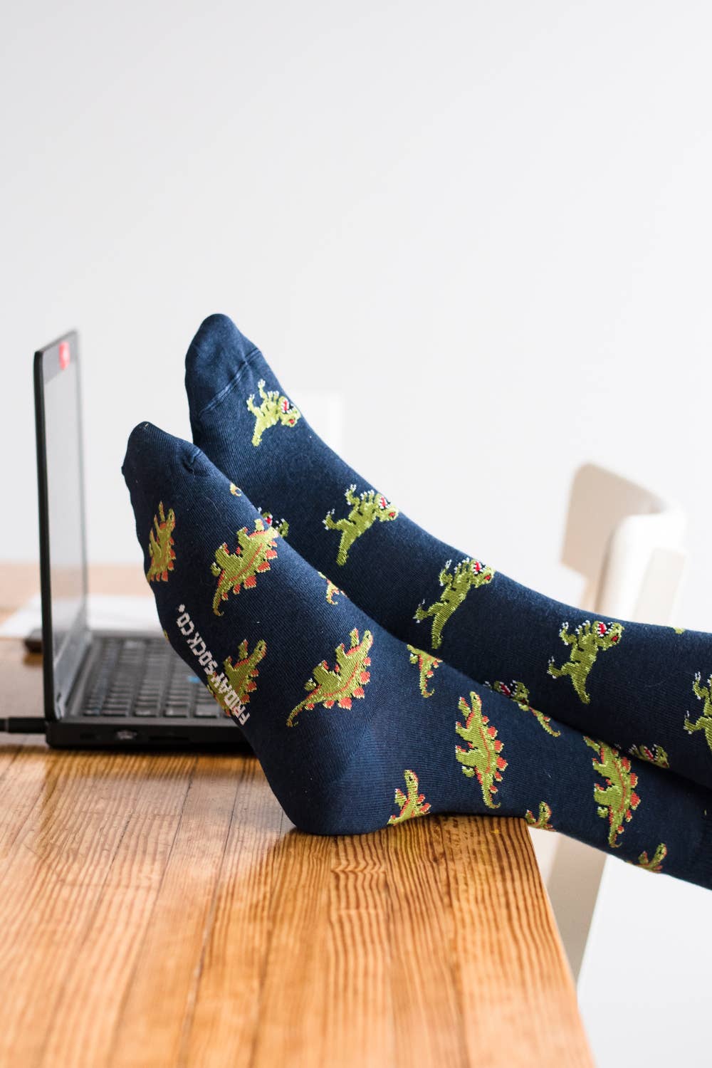 Friday Sock Co. - Men's Green Dinosaur Mid-Calf Socks