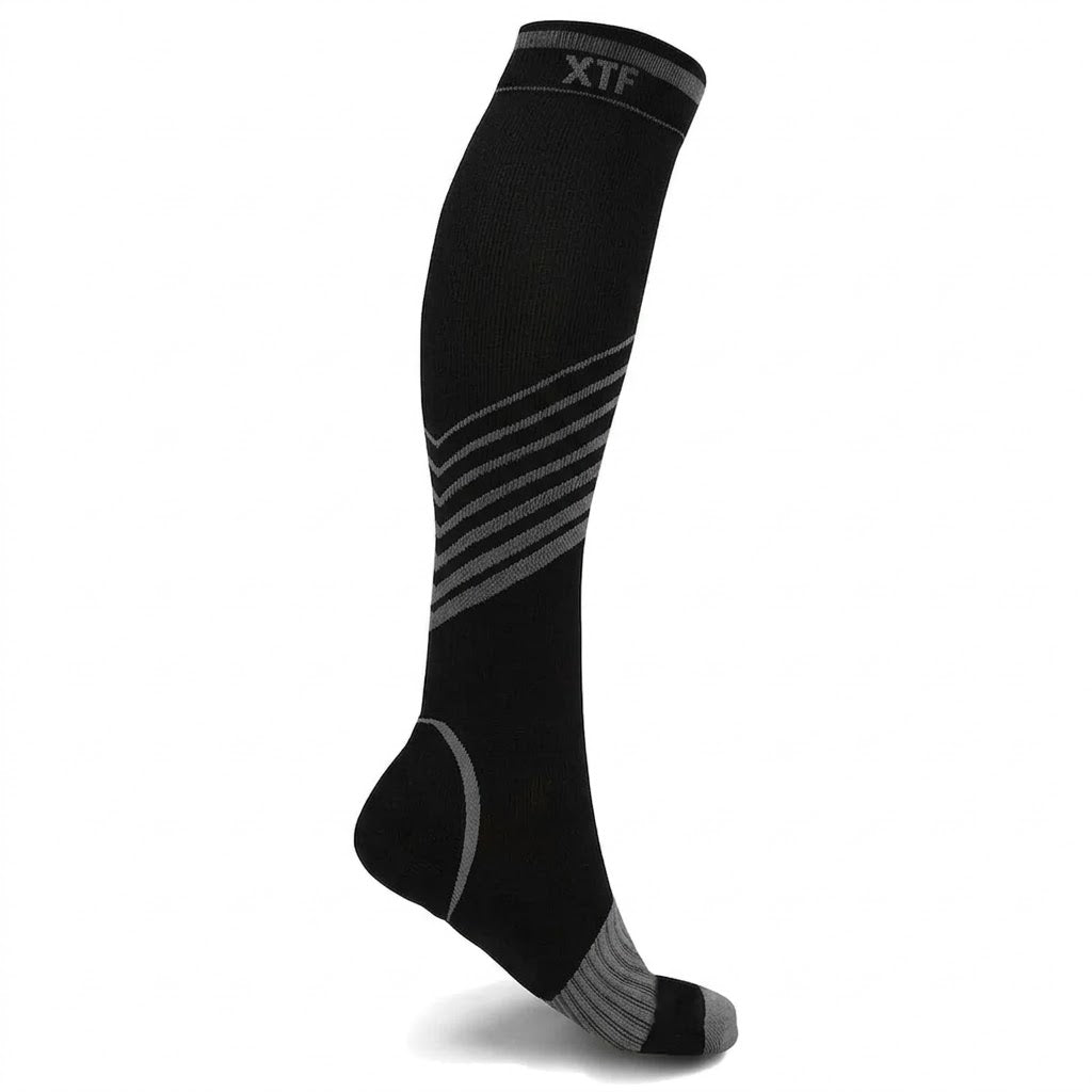 Extreme Fit - V-STRIPED KNEE HIGH - Men's - L/XL